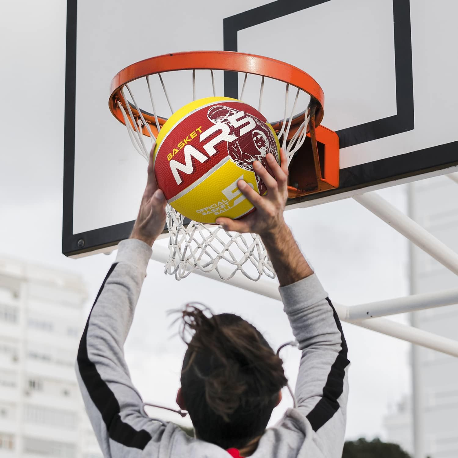 Detalle de Mondo Toys Dream Team pallone da basket per bambini, superficie morbida, Size 5 (13139)