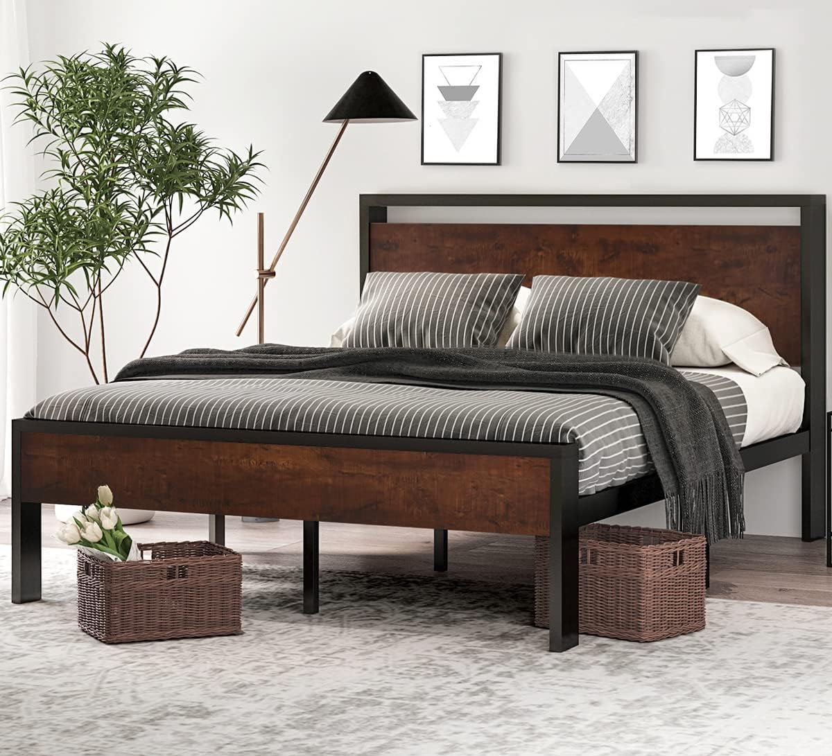 Detalle de SHA CERLIN Metal Platform Bed Frame, 14-Inch