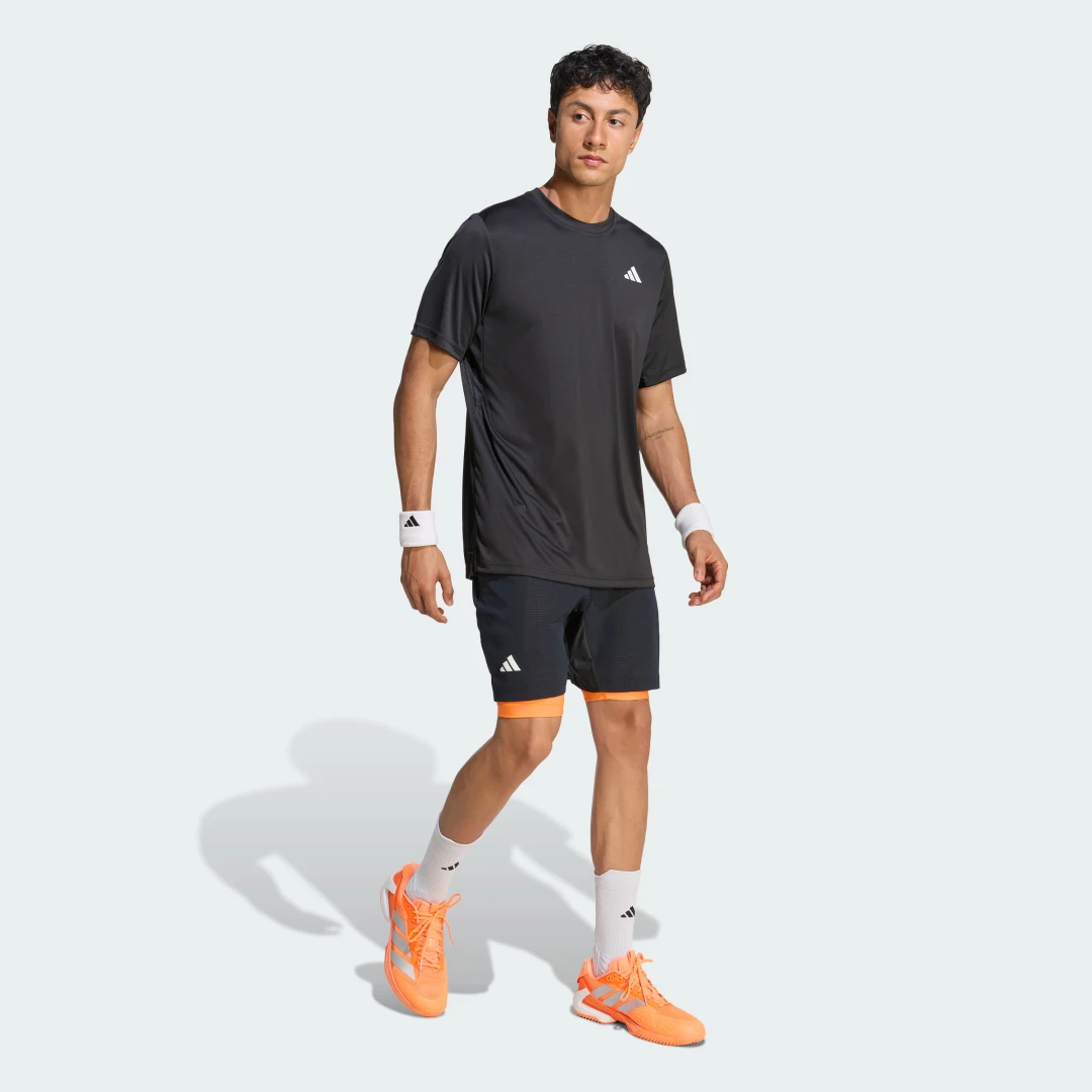 Detalle de Conjunto de pantalón corto de tenis con interior Climacool de Adidas – Negro