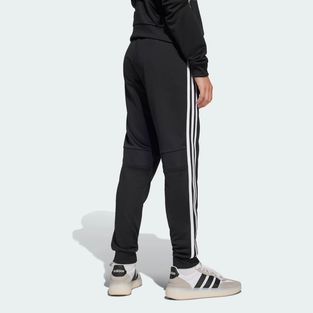 Detalle de Pantalón Tiro 25 Essentials (Adolescentes) de Adidas – Negro