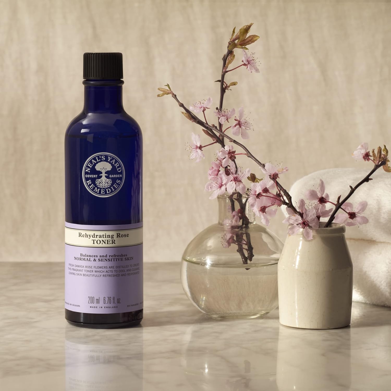 Thumbnail 4 de Neal's Yard Remedies Rehydrating Rose Toner 200 ml