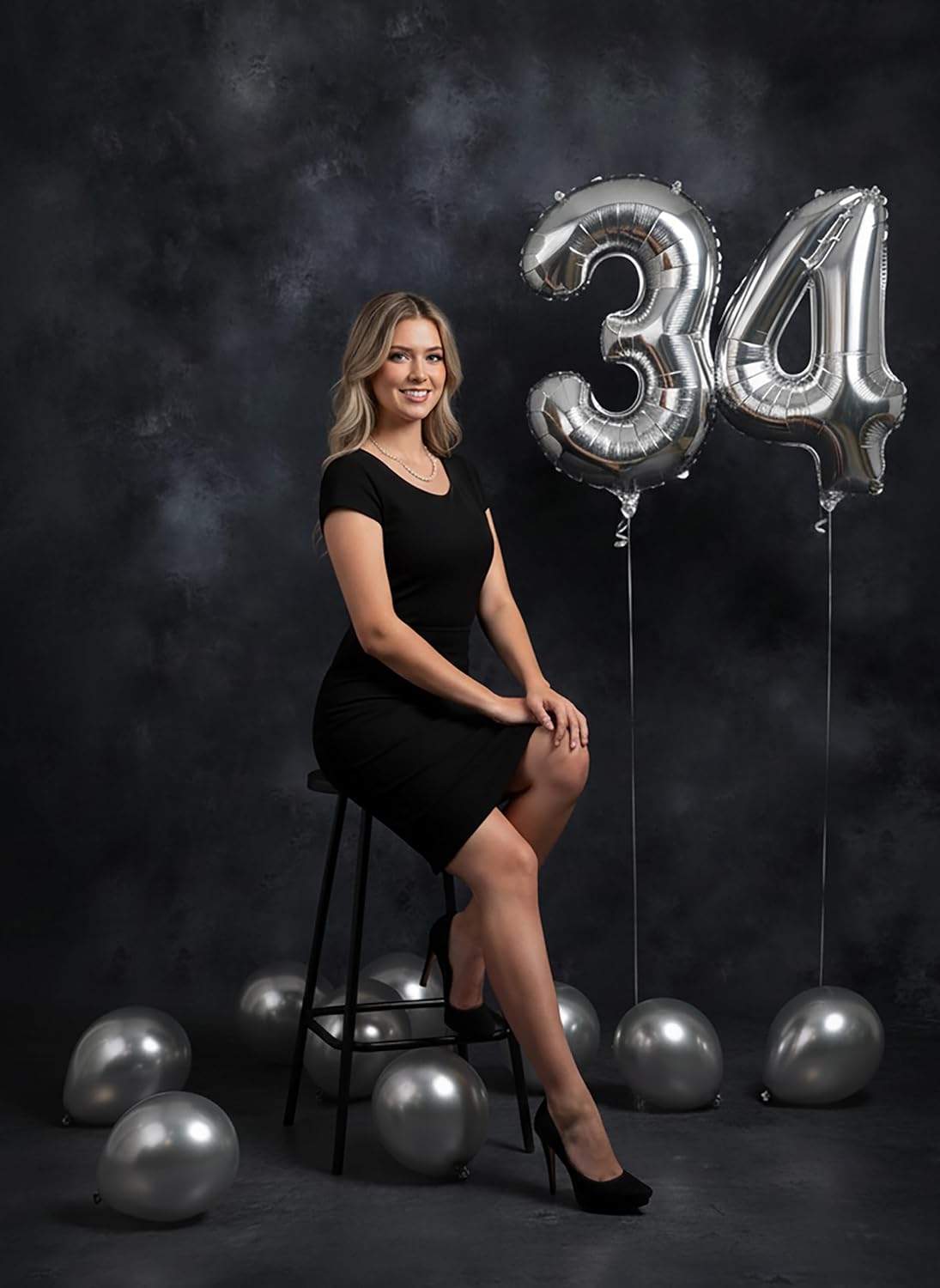 Thumbnail 1 de Kate Dark Abstract Photography Backdrop 6.5x10ft/2x3m: A practical, wrinkle-free backdrop for portraits and maternity shoots
