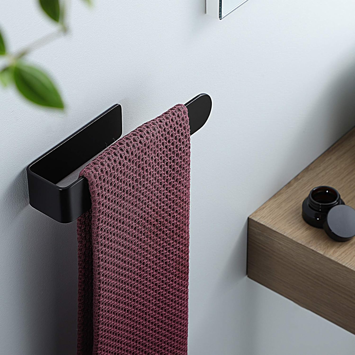 Detalle 2 de YIGII Hand Towel Holder 19.6cm