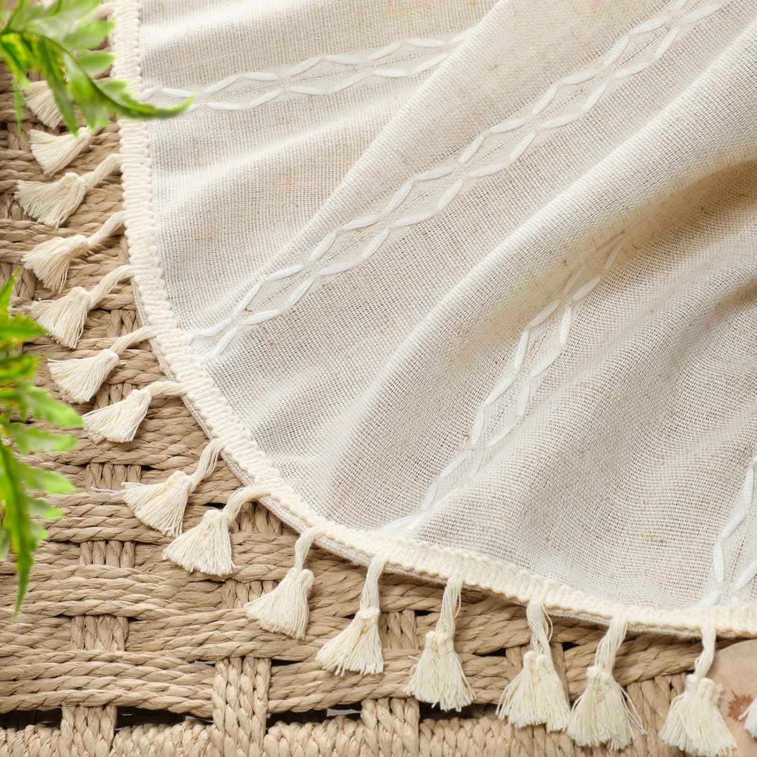 Thumbnail 2 de XOGUIBO Boho Blackout Curtains (2 Panels, 84 Inch) Beige Linen Texture with Tassels