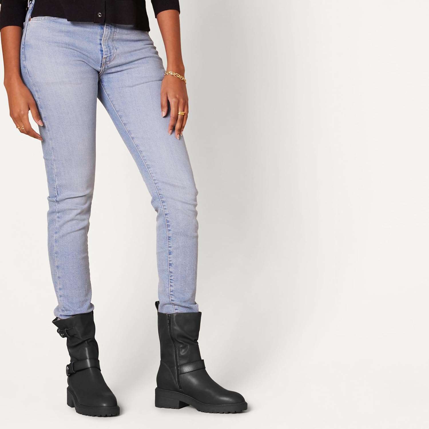 Thumbnail 1 de Amazon Essentials Damen halbhohe Bikerstiefel – bequeme Schnitte mit Innenreißverschluss