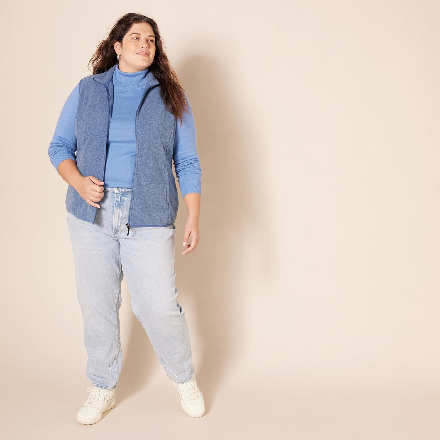 Thumbnail 6 de Amazon Essentials Damen Rollkragenpullover mit langem Arm – leichter Baumwollmix, klassischer Schnitt