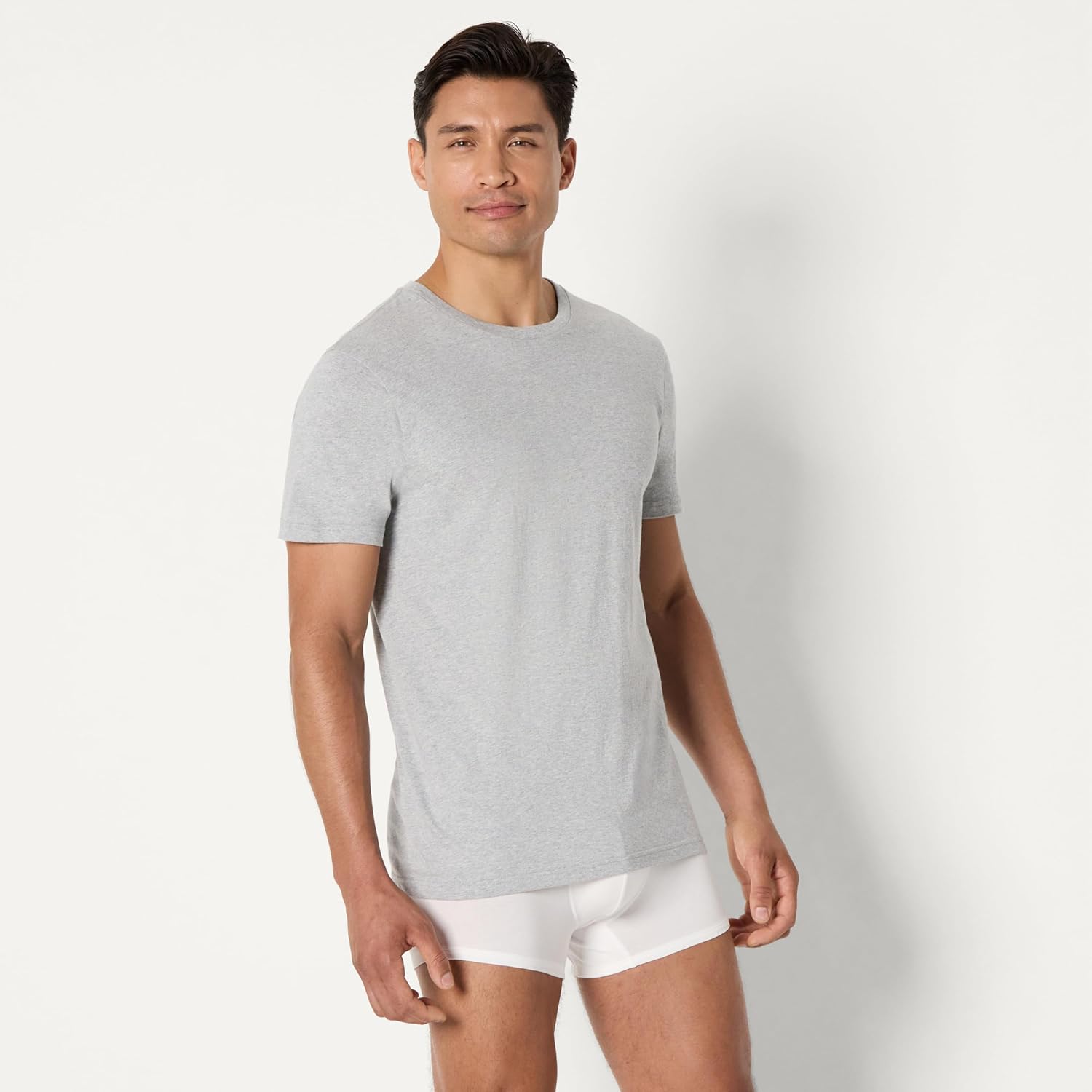Thumbnail 4 de Amazon Essentials men’s slim-fit cotton crew neck vests (pack of 6)