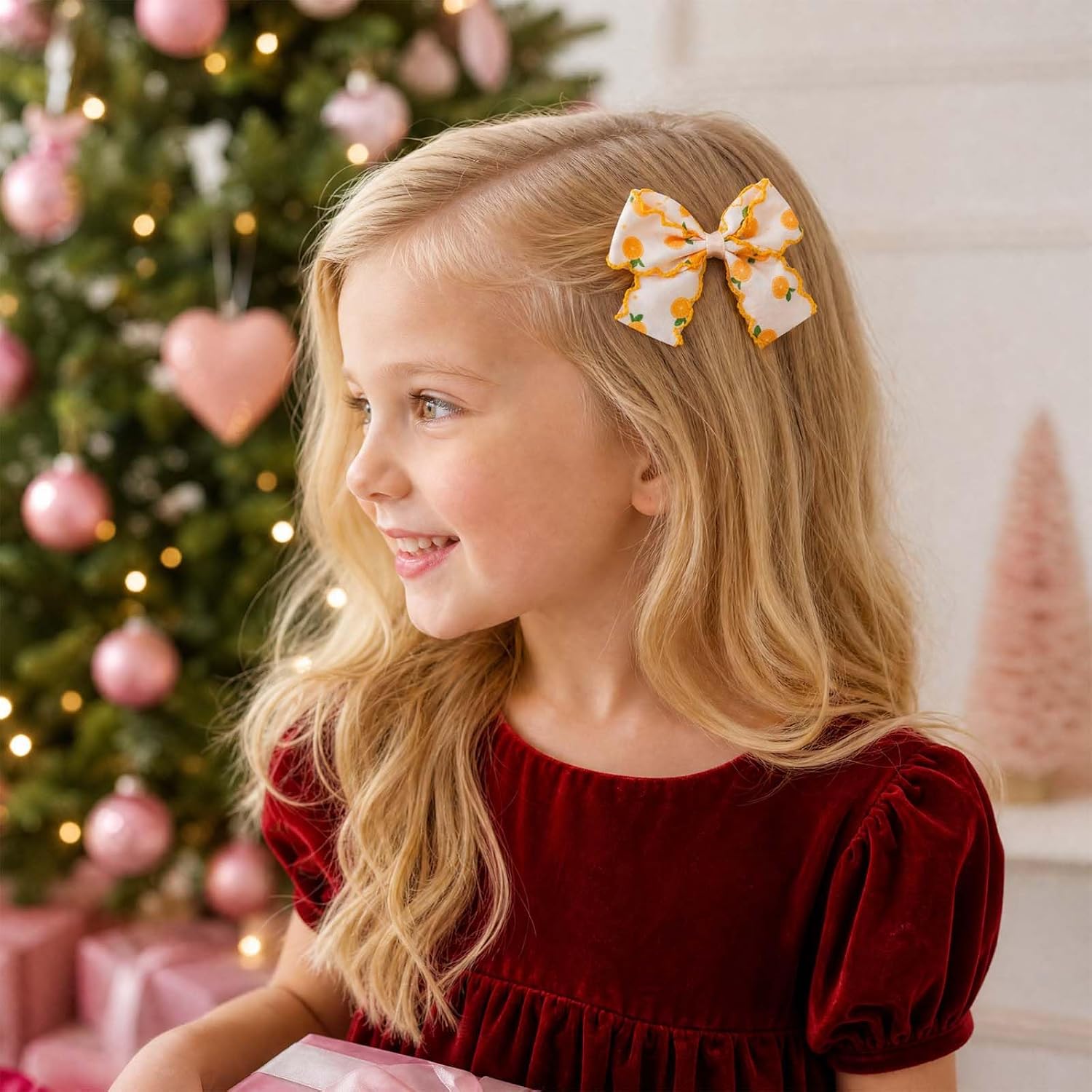 Detalle de ZOONAI Strawberry Bow Hair Clips for Baby Girls, Two-Piece Fruit Design