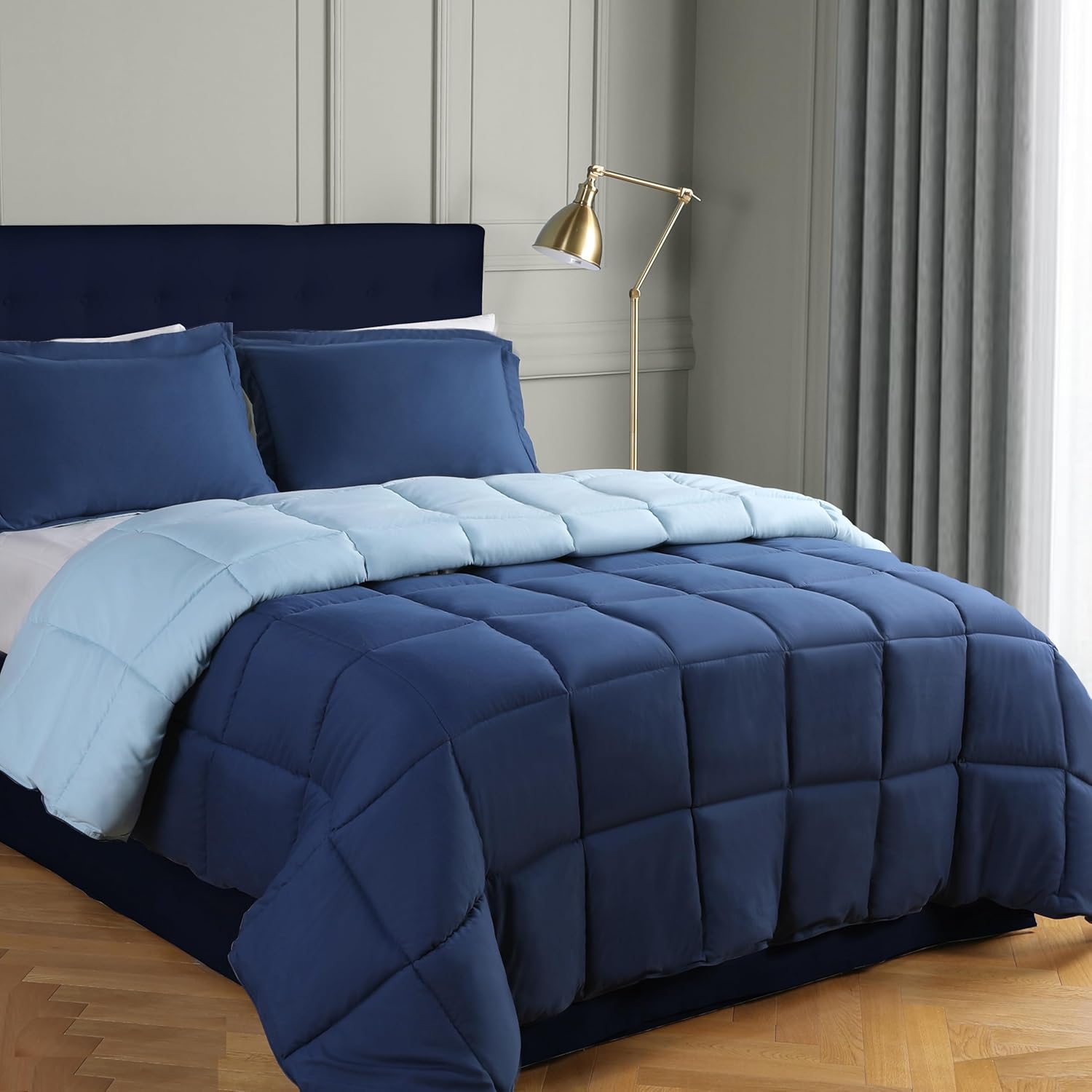 HIG 2-piece navy reversible coverless single duvet set (135 x 200cm) with 10.5 tog filling and 1 pillow sham