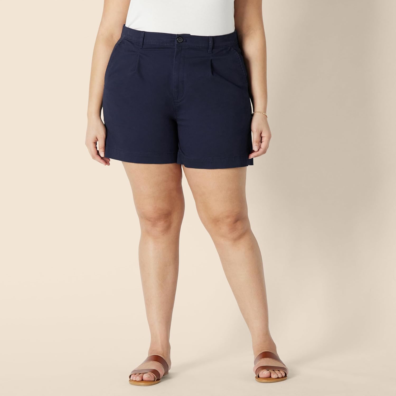 Thumbnail 5 de Amazon Essentials Women’s High-Rise Relaxed-Fit A-line Elastic Back Shorts