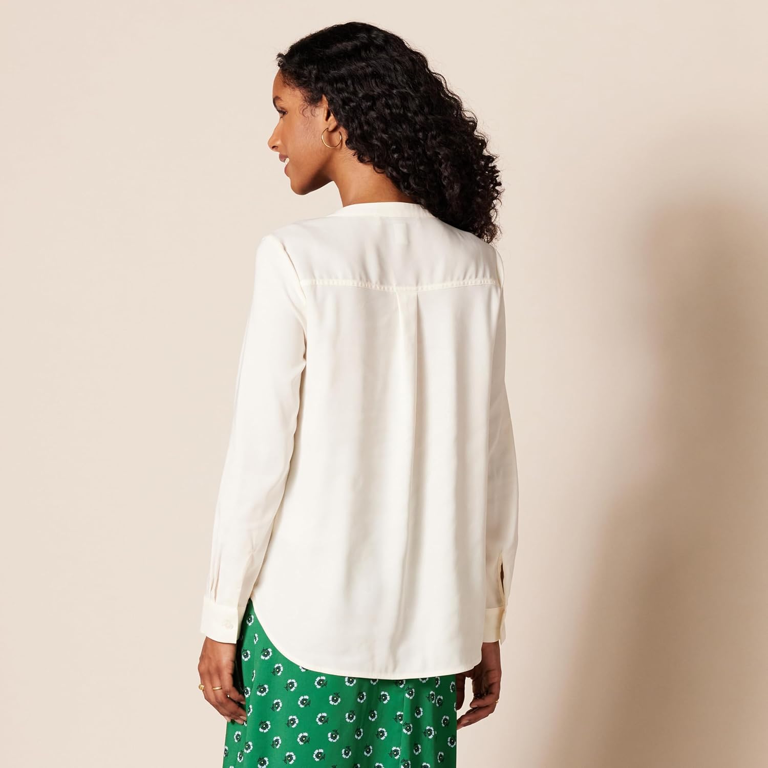 Thumbnail 1 de Amazon Essentials Damen Langärmlige Popover-Bluse aus Georgette mit lockerer Passform
