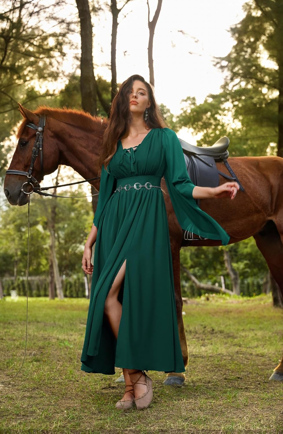 Thumbnail 3 de SCARLET DARKNESS Damen Renaissance-Kleid mit V-Ausschnitt, hoher Taille & Schlitz vorne