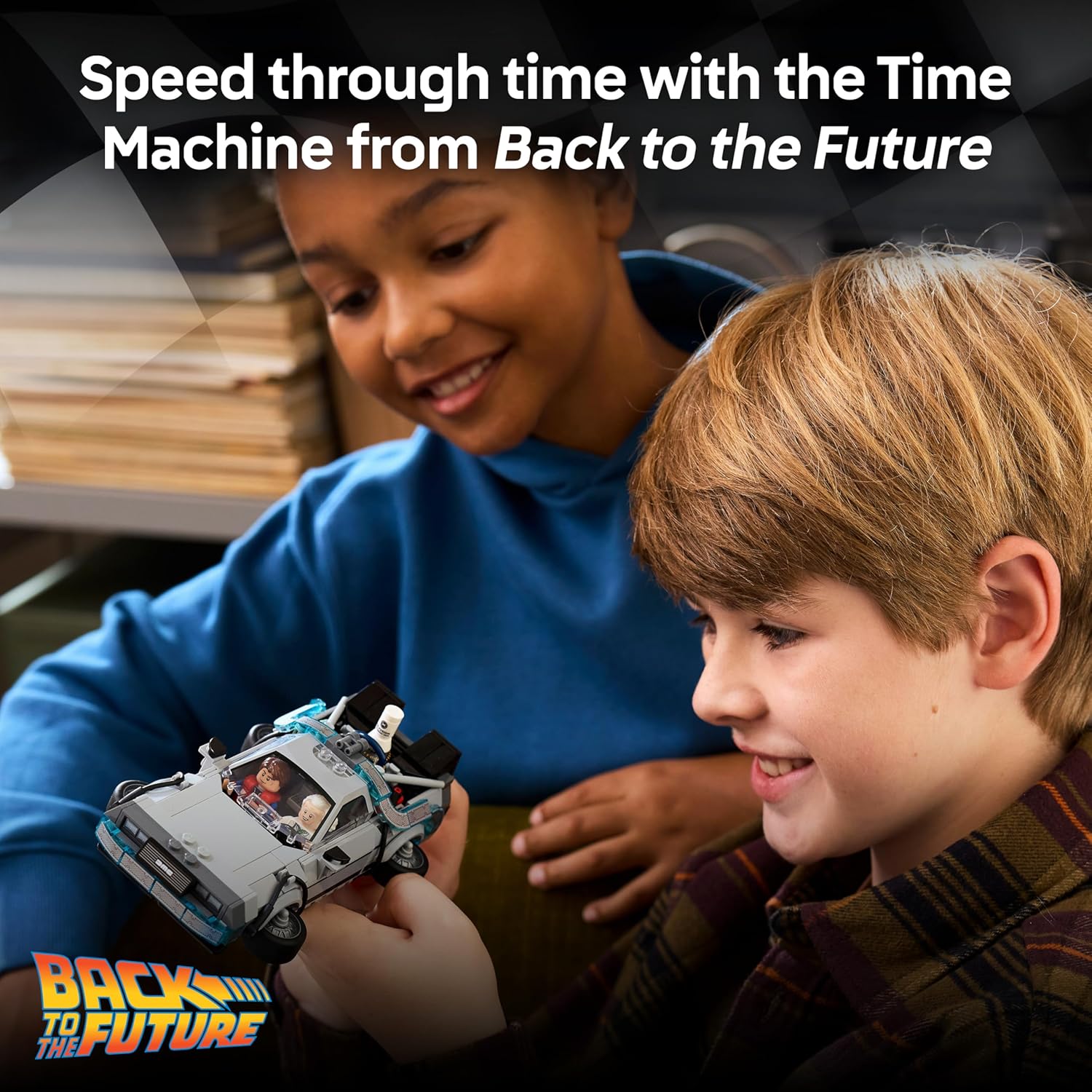 Detalle 2 de LEGO Speed Champions Time Machine from Back to the Future (77256) – Car Model Kit with Doc Brown & Marty McFly