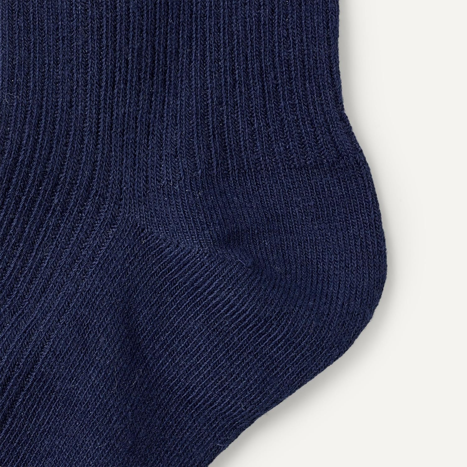 Thumbnail 2 de Amazon Essentials Jungen gerippte Crew-Socken (3 Paare) für Alltag, Freizeit und Schuluniform
