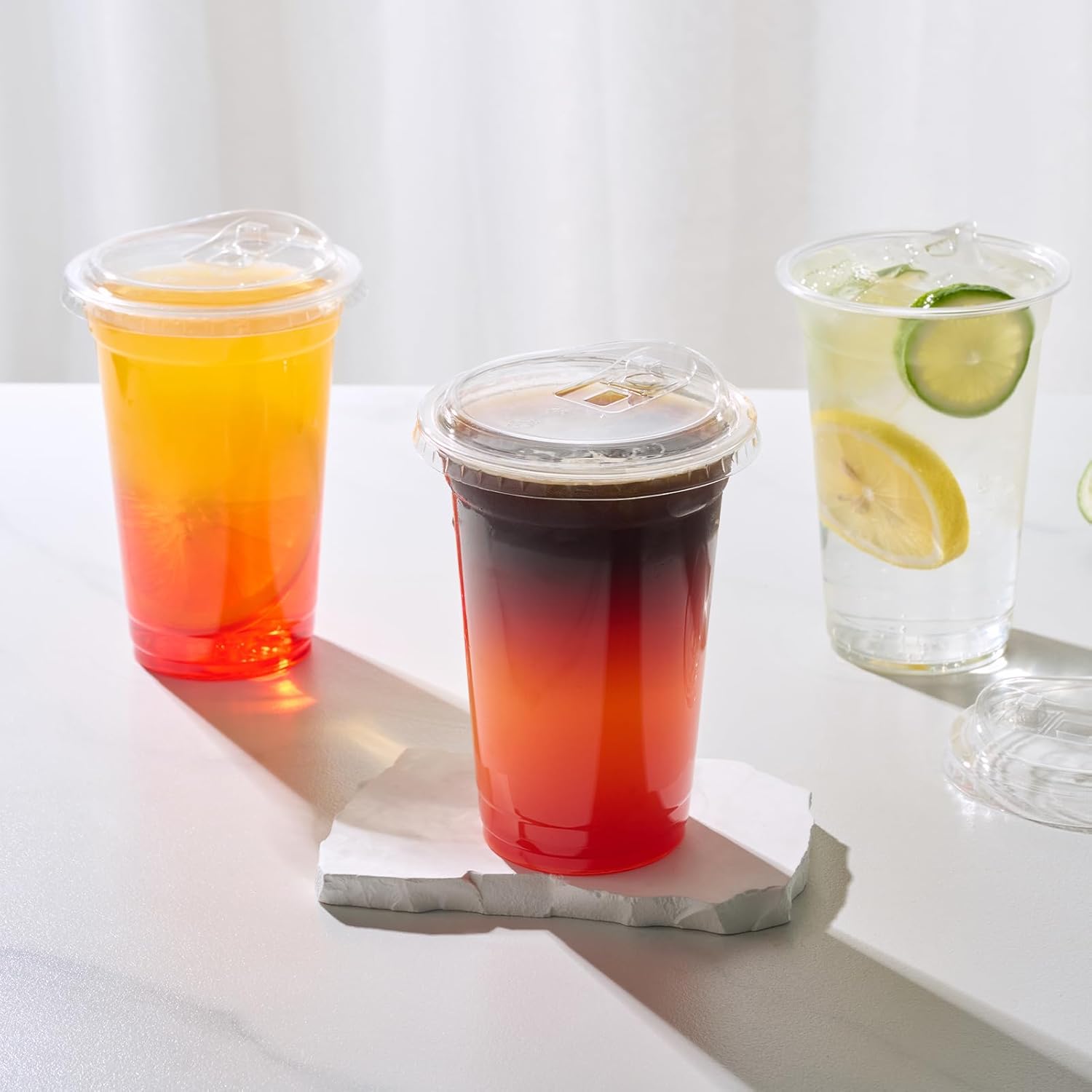Detalle de Turbo Bee 12 OZ 200 Sets Clear Plastic Cups with Strawless Sip Lids