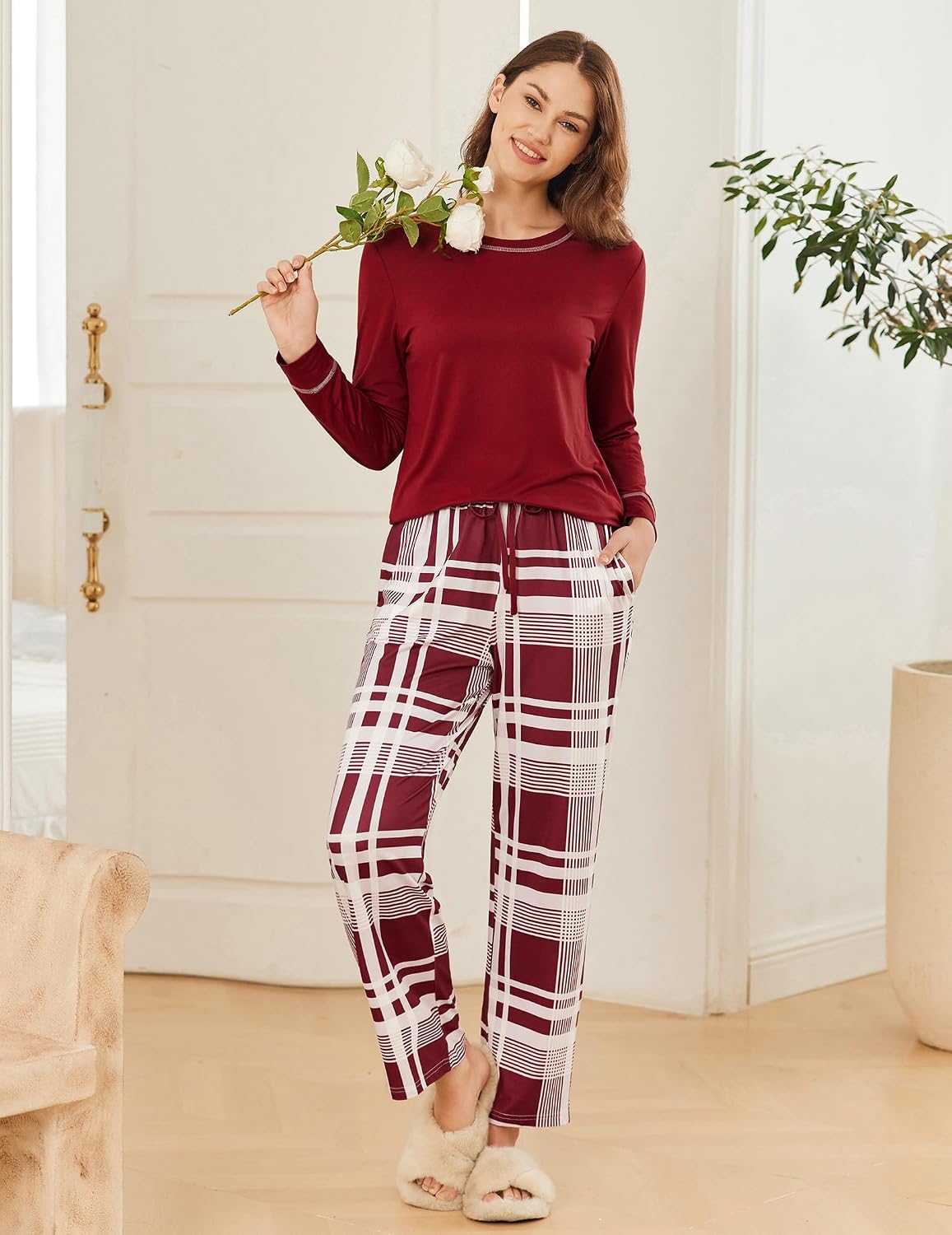 Detalle de Ekouaer Women's Pajama Set, Polyester-Spandex Blend