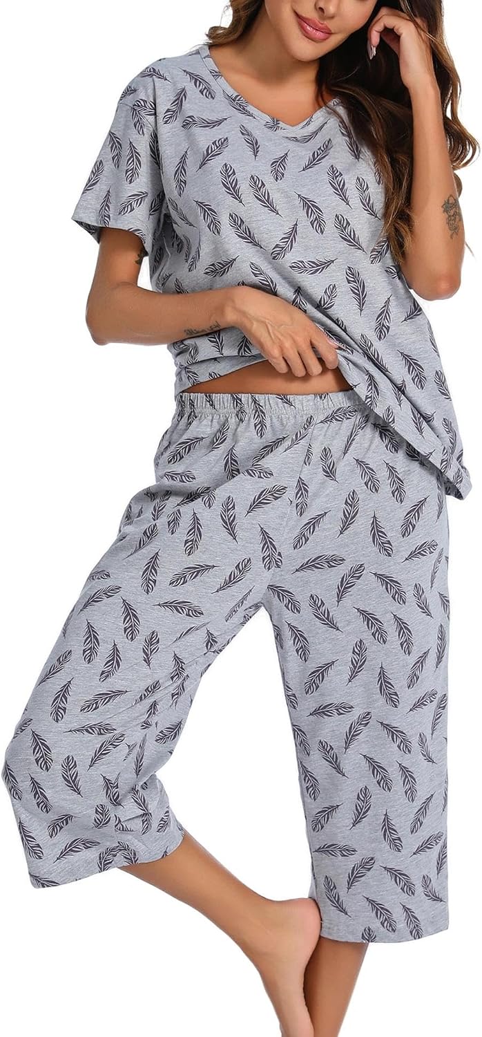 Detalle de ENJOYNIGHT Women's Cotton Pyjama Set, V-Neck Top and Capri Pants