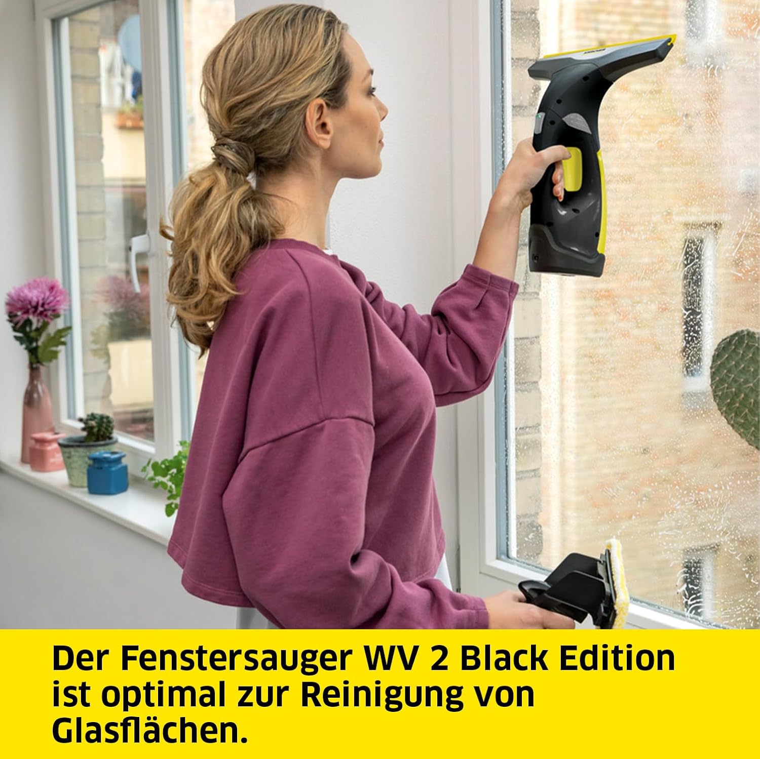 Thumbnail 1 de Kärcher WV 2 Black Edition: Fensterreiniger mit 35-Minuten Akku, 2 Absaugdüsen und mikrofaserreinigtem Zubehör
