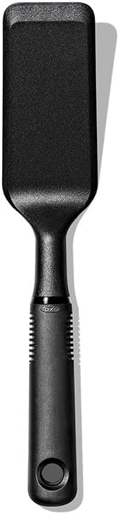 Detalle de OXO 11229000 ナイロン カット&サーブターナー、傾斜ヘッド・ノンスティック対応・食洗機対応