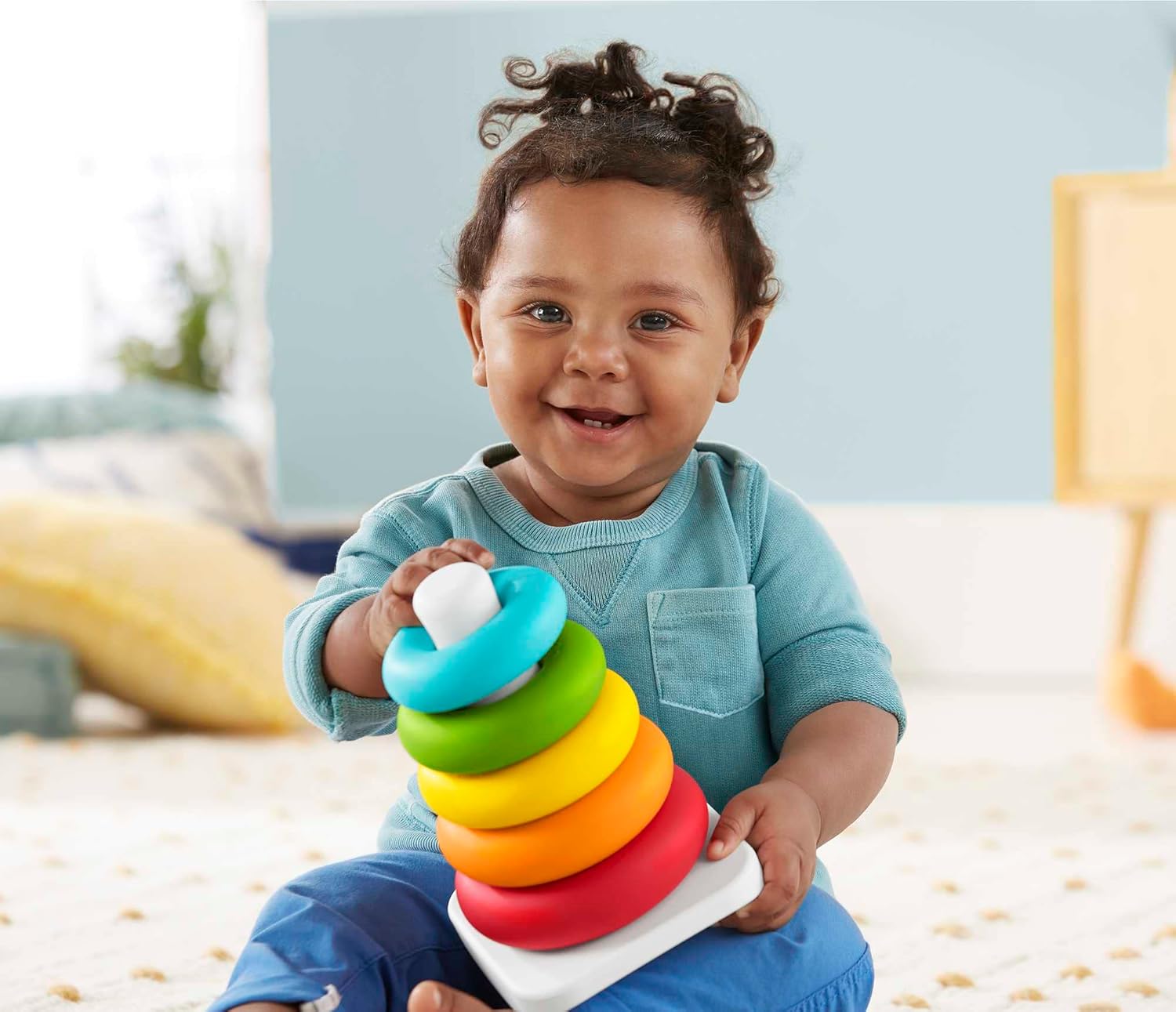 Thumbnail 1 de Fisher-Price Farbring Pyramide Babyspielzeug – klassisches Schaukelring-Stapelspielzeug aus pflanzenbasierten Materialien (HPY92)