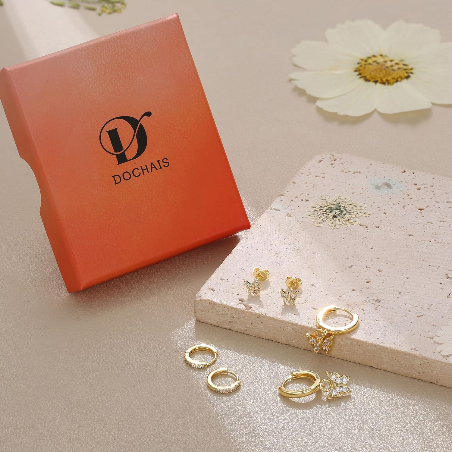 Detalle de Dochais 3er Set Ohrringe Gold – 14K Vergoldete Ohrstecker & Anhänger, hypoallergen, wasserfest