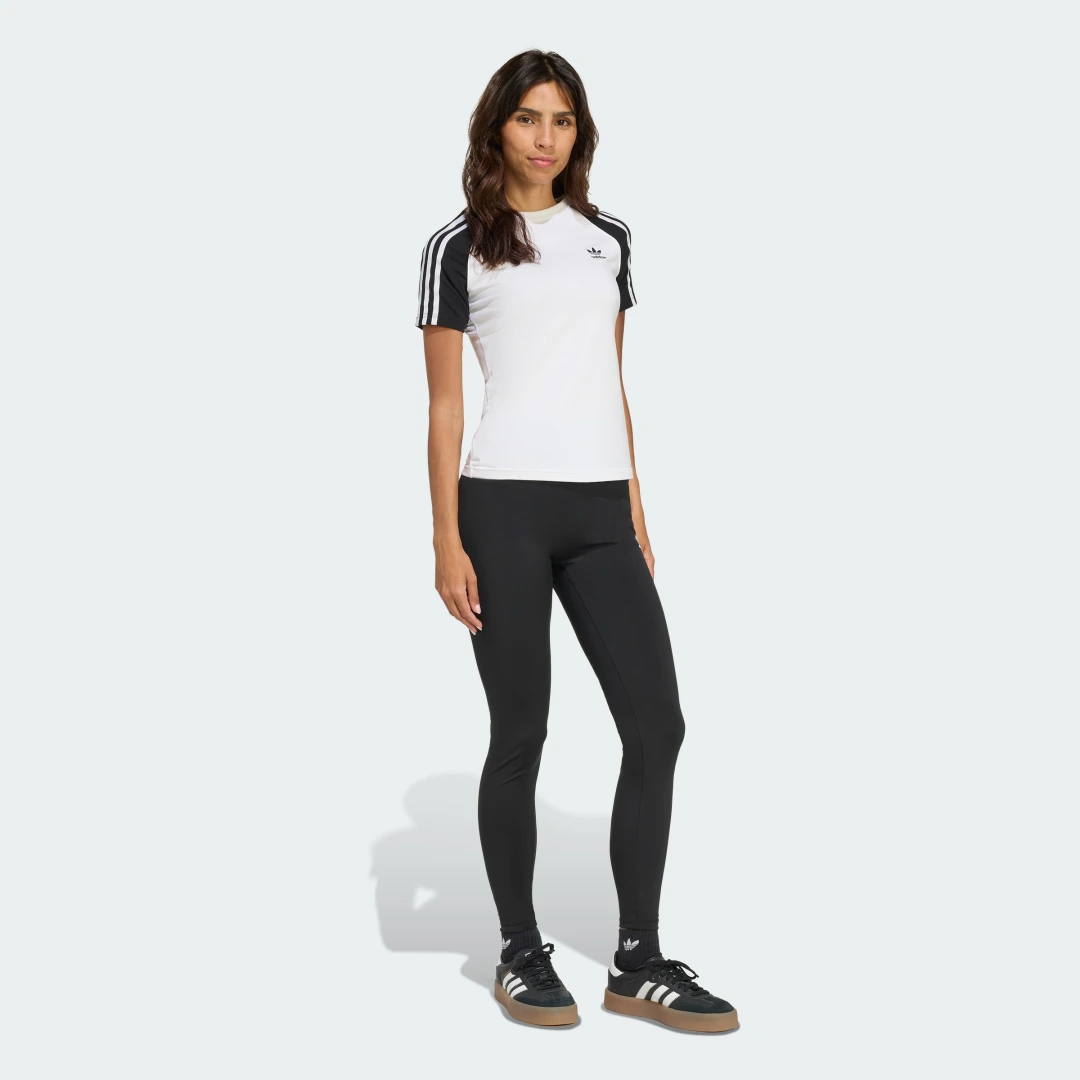 Detalle de Mallas Essentials Adidas en Negro: comodidad y versatilidad para tu entrenamiento diario