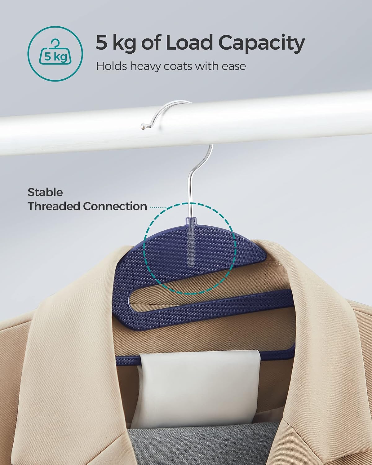 Detalle 1 de SONGMICS 20 plastic coat hangers, 0.5 cm thick