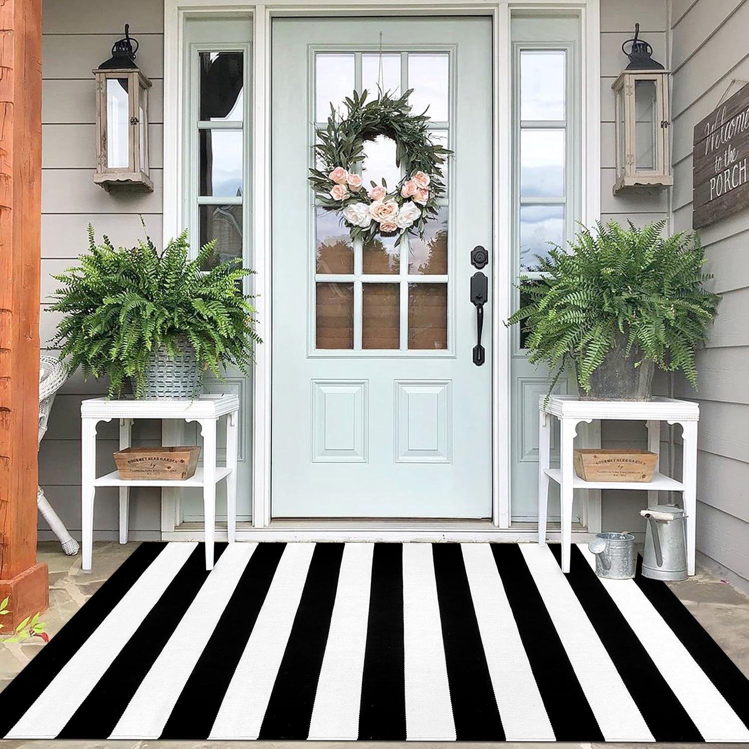 Detalle de IOHOUZE Striped Rug 4x6 Cotton Blend Washable Black and White Door Mat