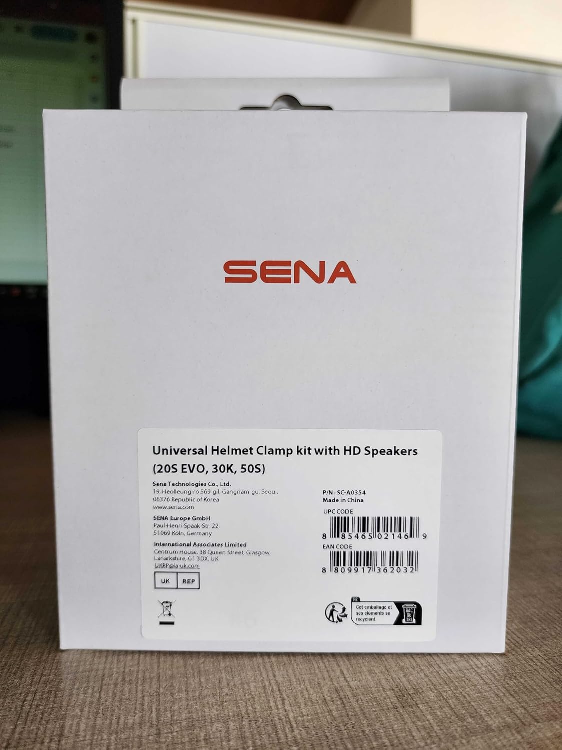 Detalle 2 de Sena Universal Helmet Clamp Kit with HD Speakers