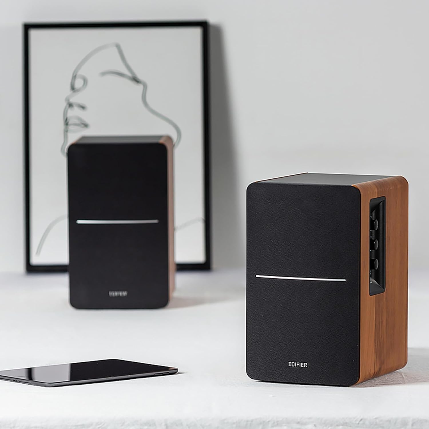 Thumbnail 6 de Edifier R1280TS Powered Bookshelf Speakers, 42W RMS, Subwoofer Output