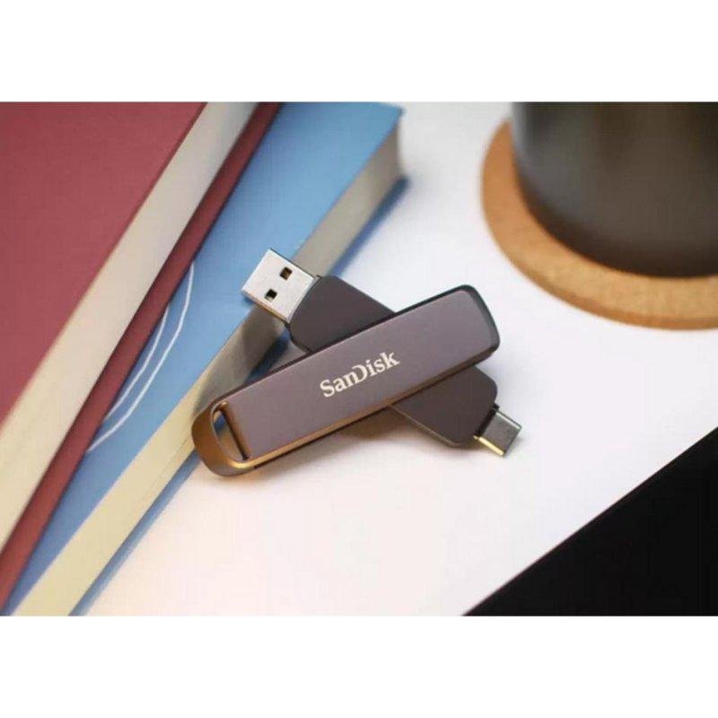 Detalle de SanDisk Extreme PRO Dual Drive 1 TB USB 3.2 Gen 2 (Tipo C/Tipo A) – rendimiento y versatilidad en un único dispositivo
