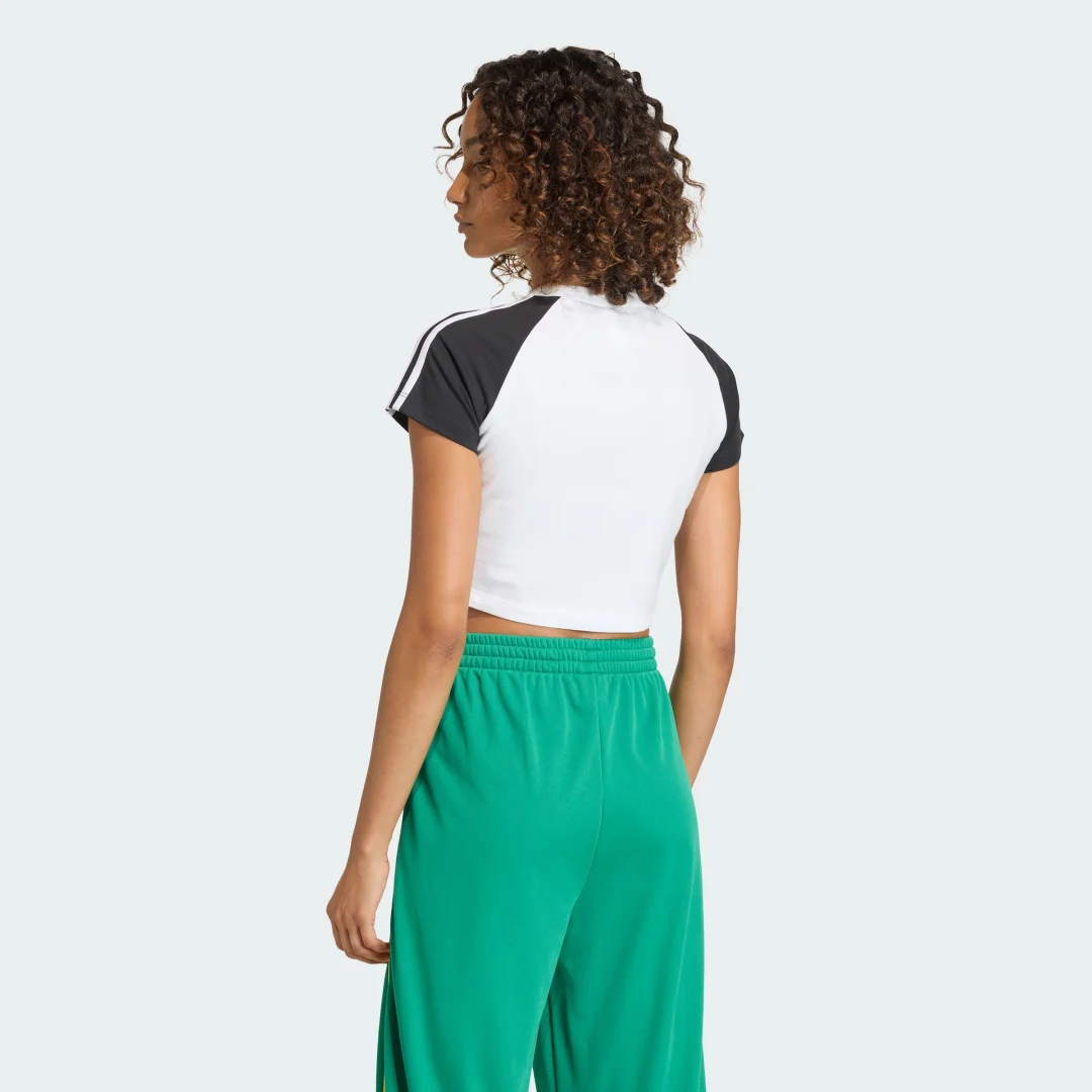 Detalle 2 de Camiseta corta SST de Adidas - blanco