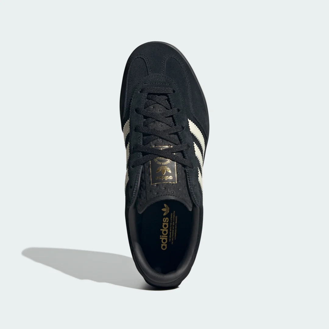Detalle 2 de Zapatilla Gazelle Stack de Adidas – negro, estilo clásico con enfoque urbano