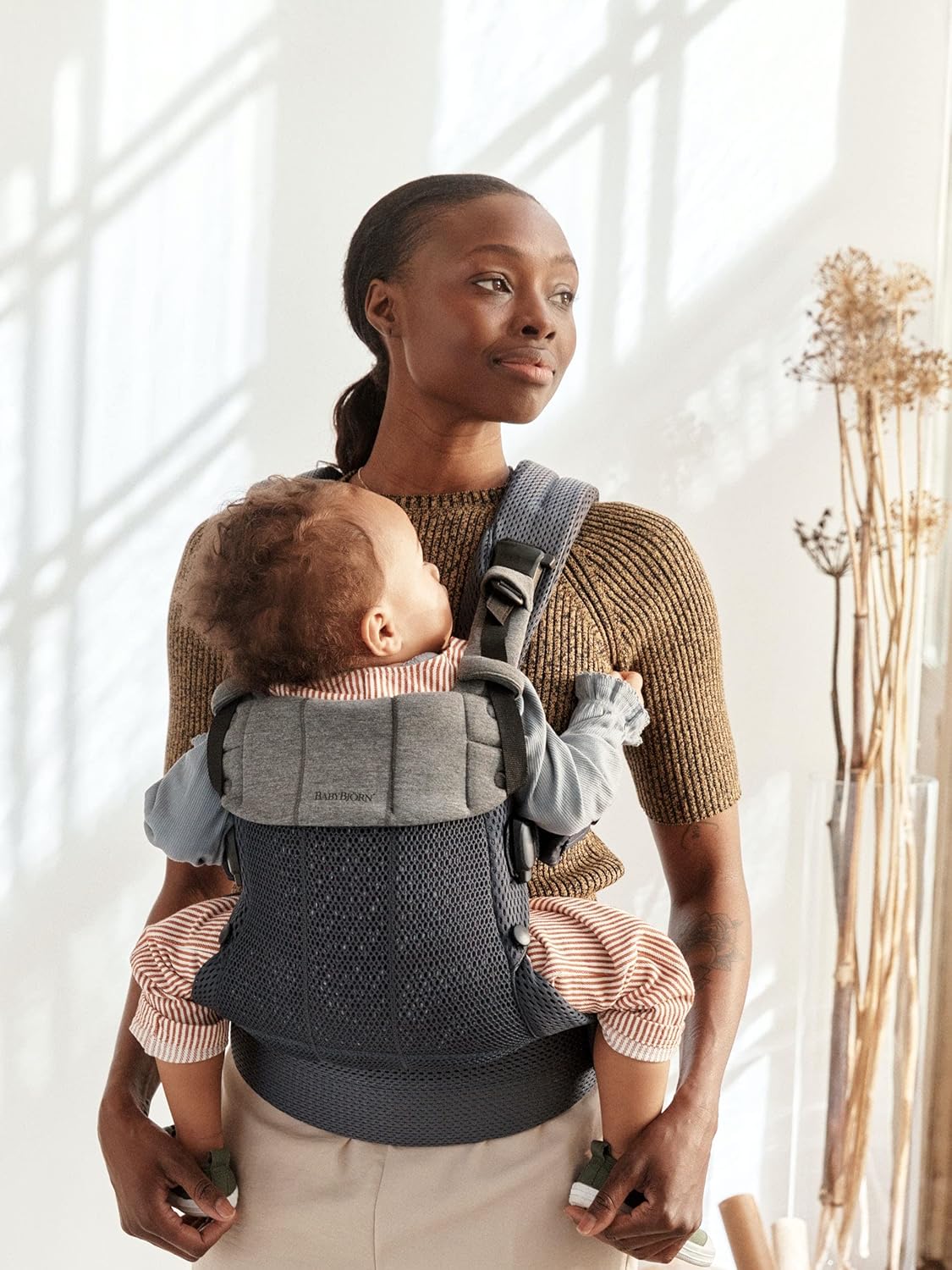 Thumbnail 4 de BabyBjörn Porte-bébé Harmony Mesh 3D Gris-Beige – portage physiologique et confort quotidien