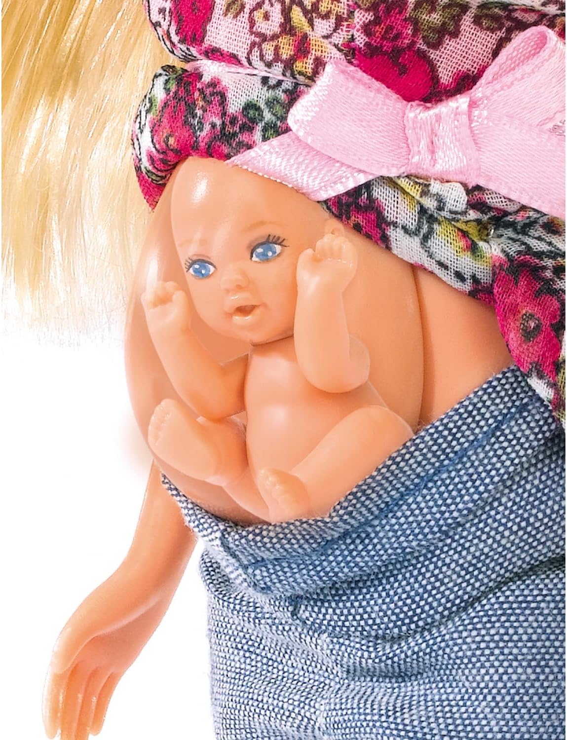 Detalle 2 de Simba Steffi Love Muñeca Embarazada con Bebé y Ropa 👶