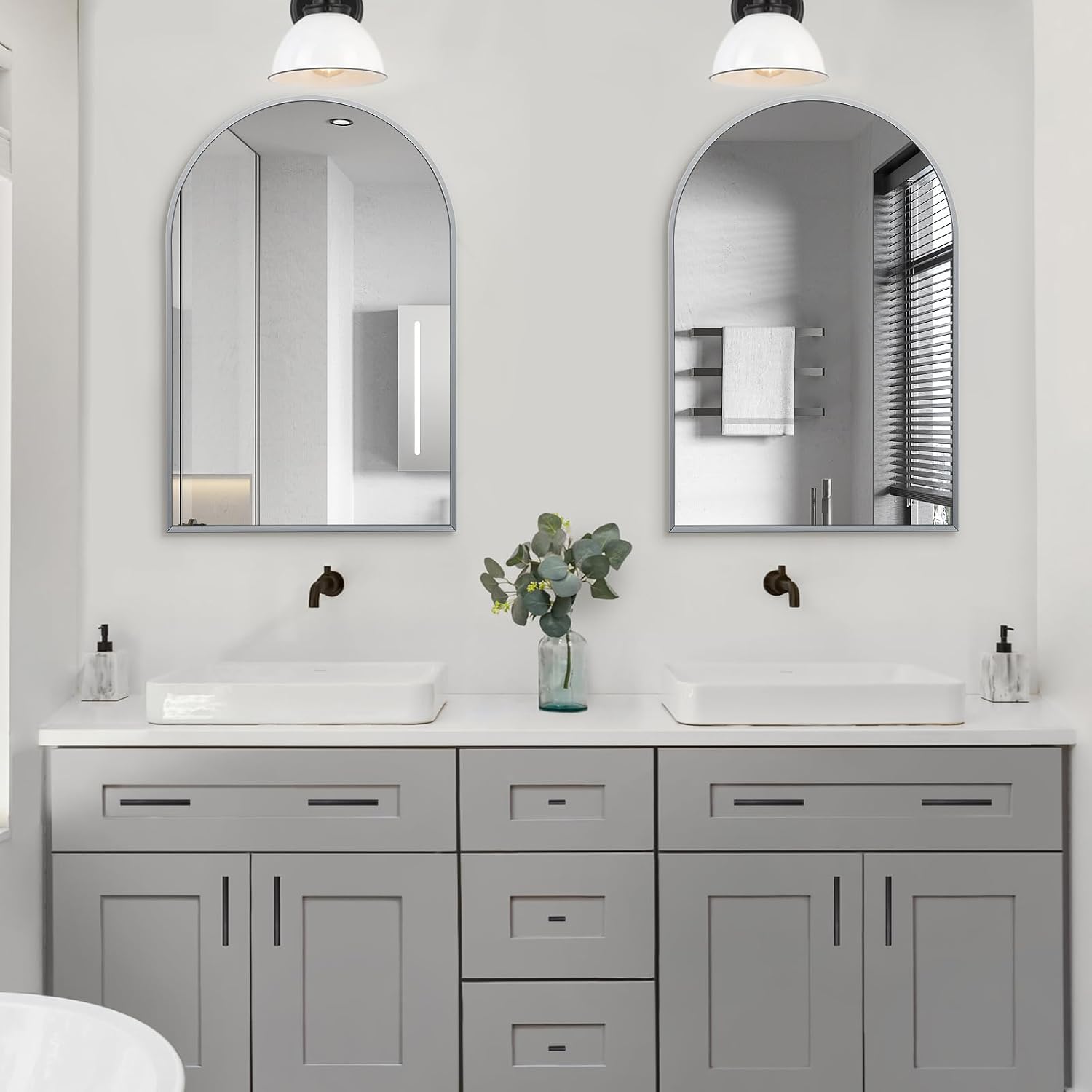 Detalle de Minuover Arched Wall Mirror 24x36in