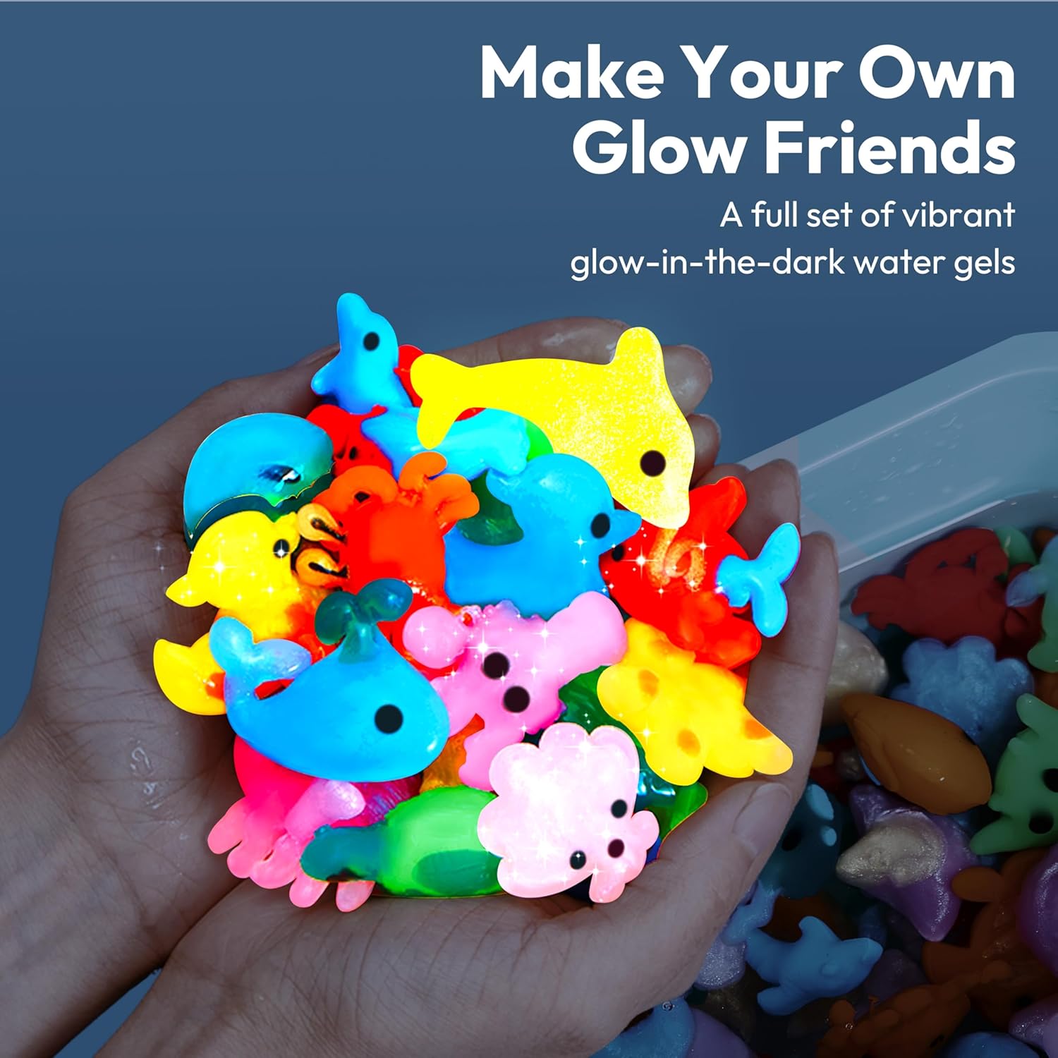 Detalle de Klever Kits Glow-in-the-Dark Water Gel Kit (Magic Fairy Water Pets) with 10 Glow Gels, 12 Sea Creature Molds, and Storage Bottle