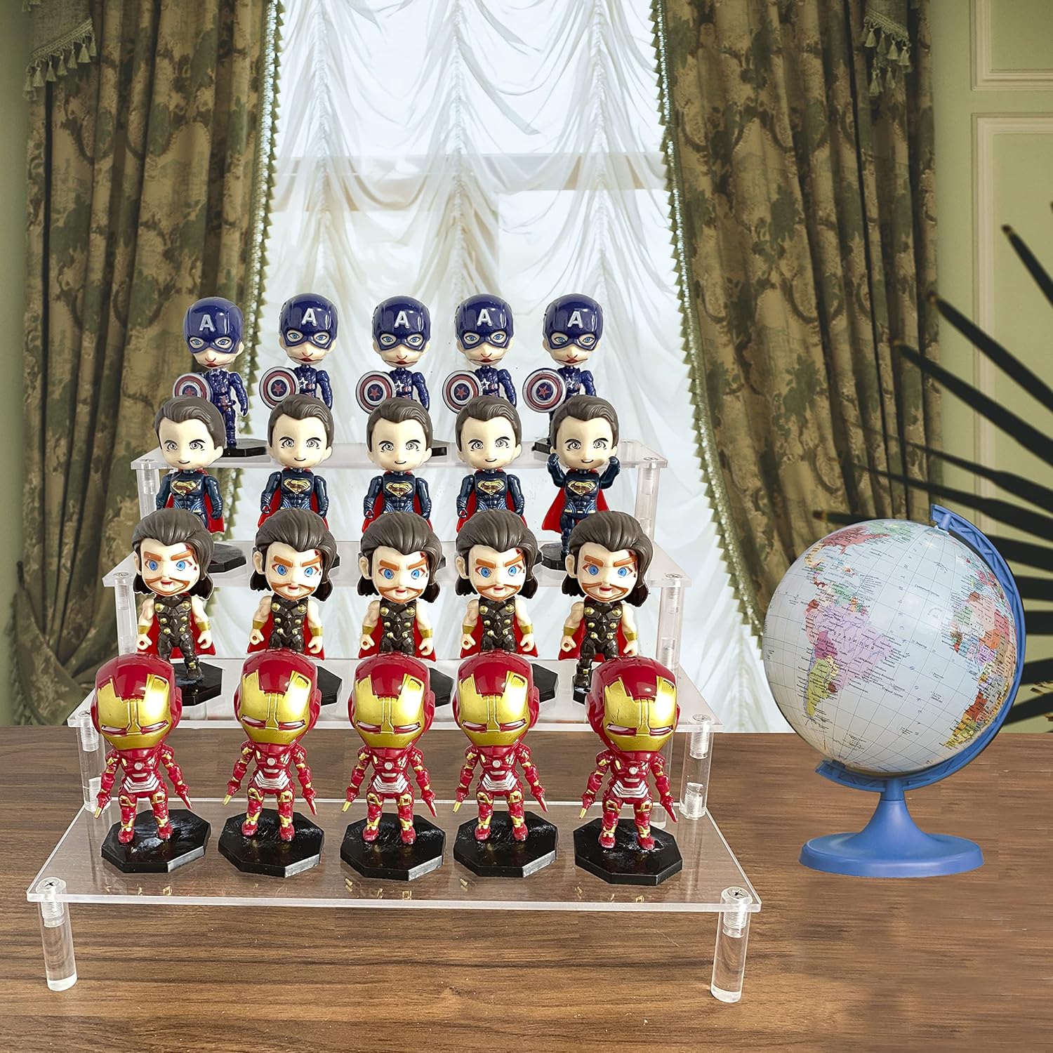Detalle 2 de AZEAM Acrylic Riser 4 Tier Display Stand