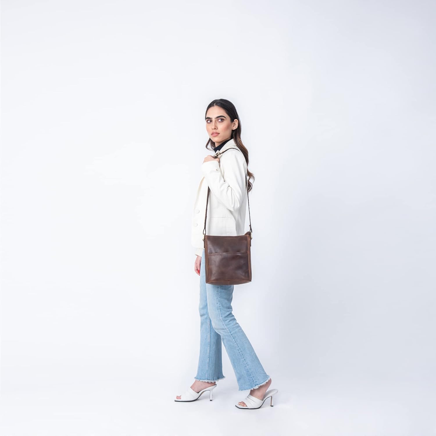 Thumbnail 3 de LEABAGS Leder Handtasche Damen „Milano“ – Umhängetasche aus echtem Leder für Arbeit, Uni & Freizeit