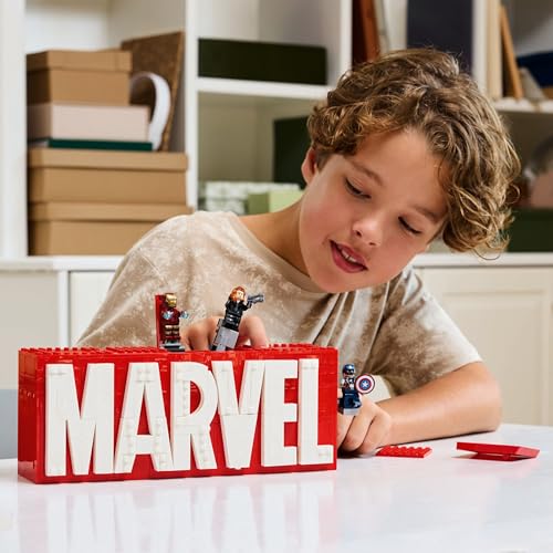 Thumbnail 8 de LEGO Marvel Logo e Minifigure: set 76313, il logo Marvel con 5 leggende Avengers in 3D
