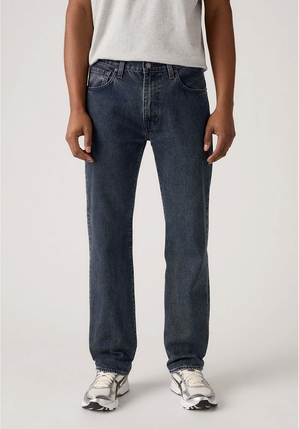 Detalle de Levi's 555 Relaxed Straight-jeans med avslappnad passform och raka ben