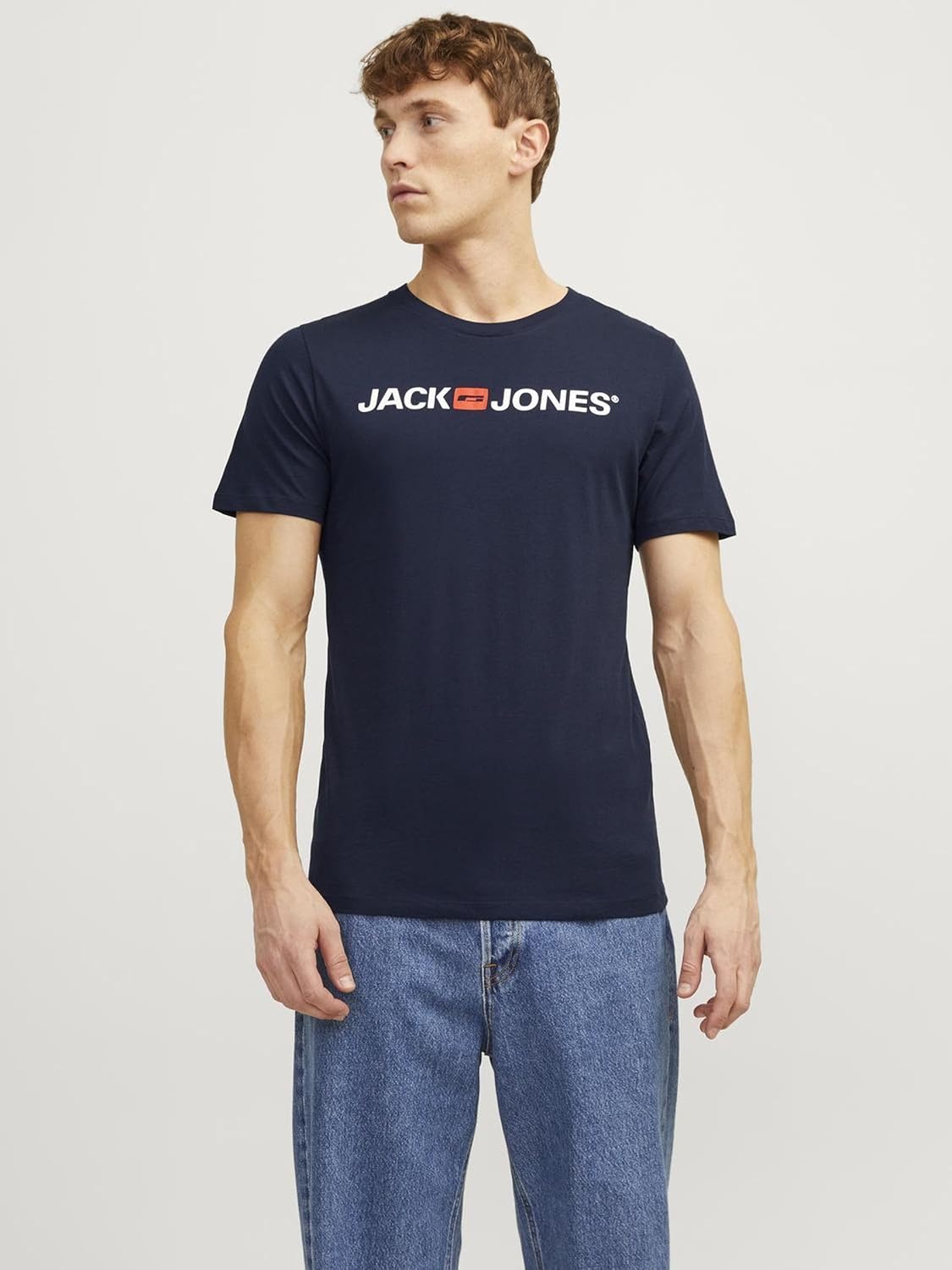 Detalle de JACK & JONES Herren Logo-T-Shirt aus Baumwolle – Basic T-Shirt mit Marken-Logo