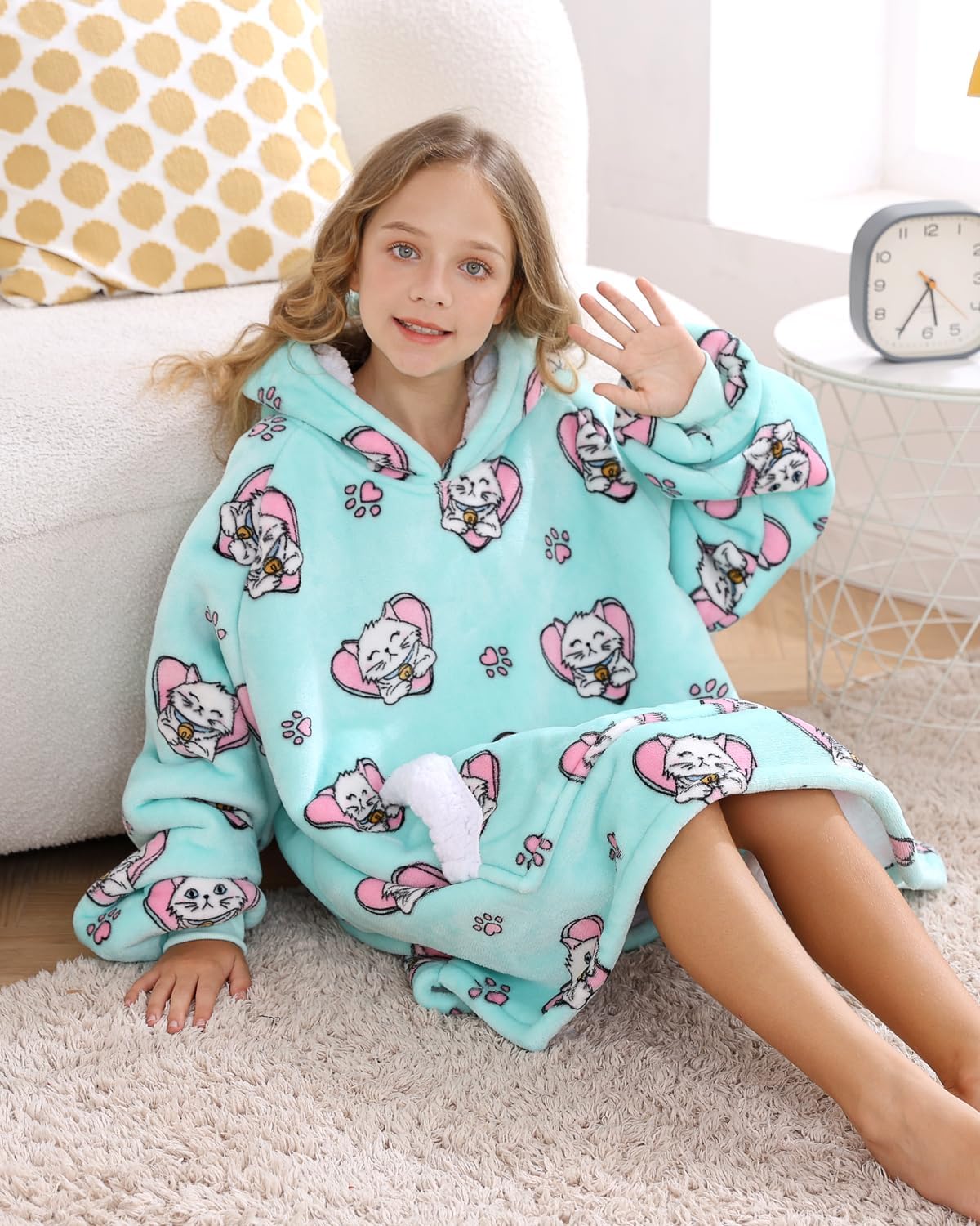 Detalle 2 de Topblan kids blanket Wearable Hoodie Blanket for Kids, Flannel & Sherpa