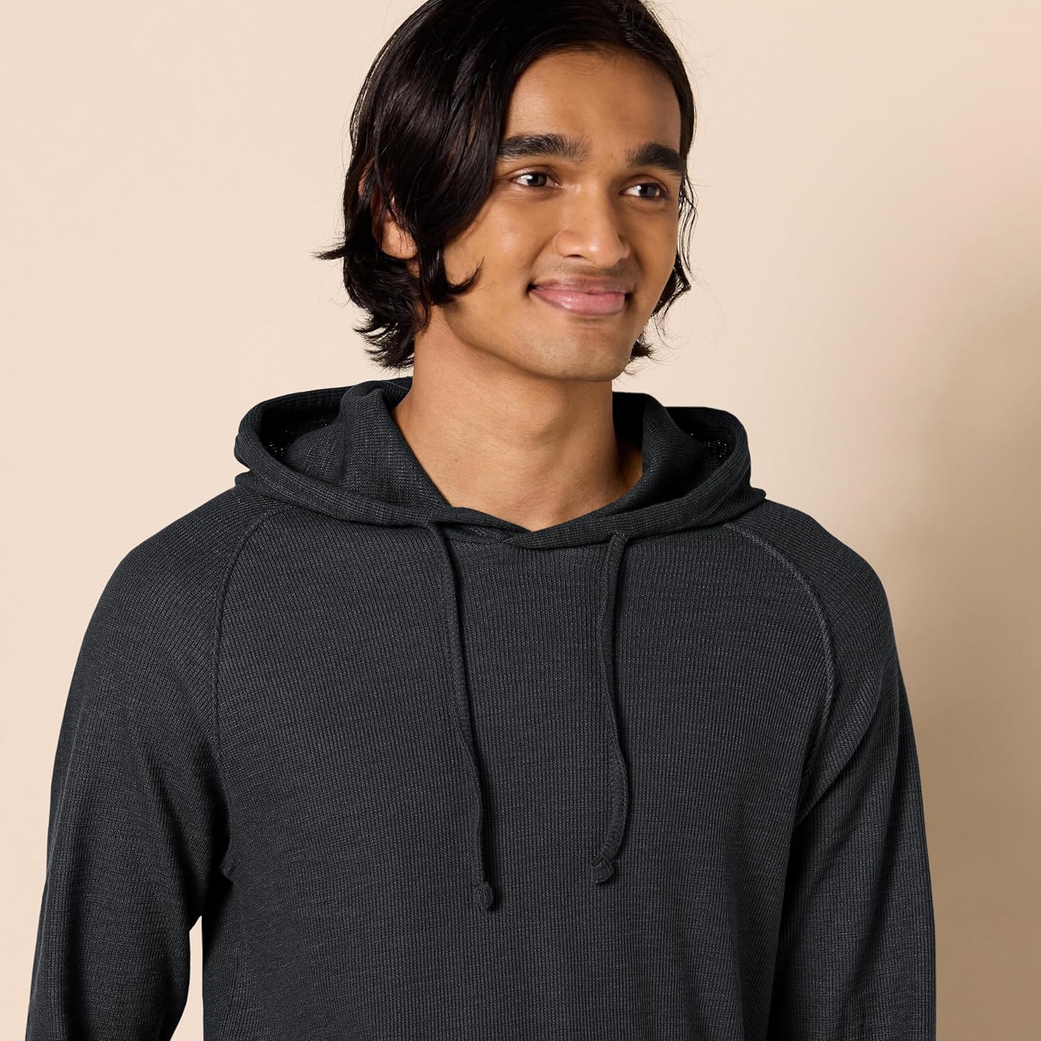 Thumbnail 3 de Amazon Essentials Herren Thermo-Kapuzenpullover aus Flammgarn – Langärmlig, Regular Fit