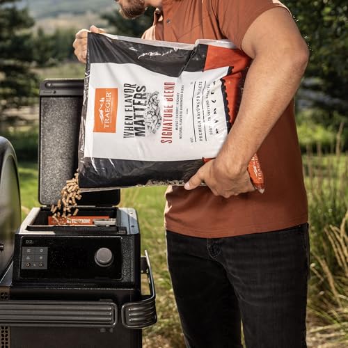 Detalle de Traeger Signature Blend 100% All-Natural Wood Pellets for Smokers and Pellet Grills (18 lb Bag)