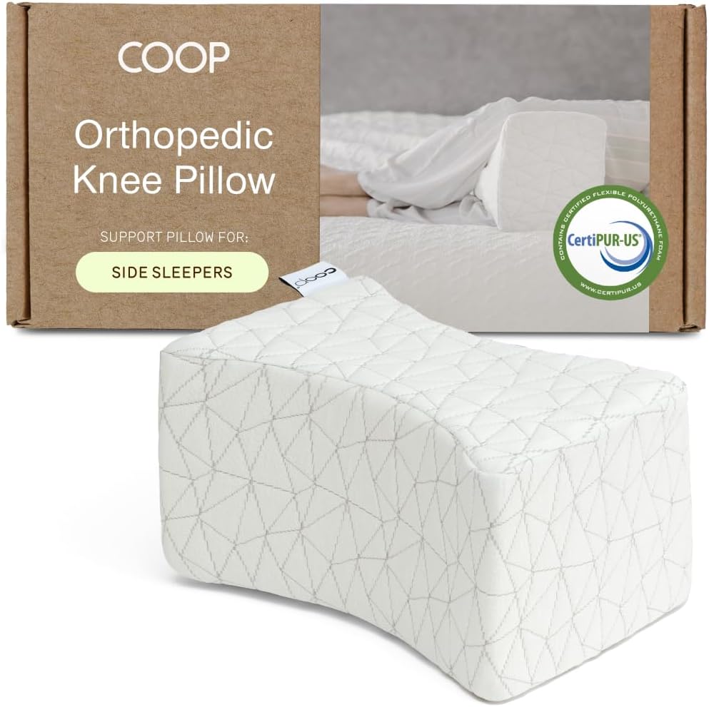 Detalle de Coop Home Goods Knee Pillow
