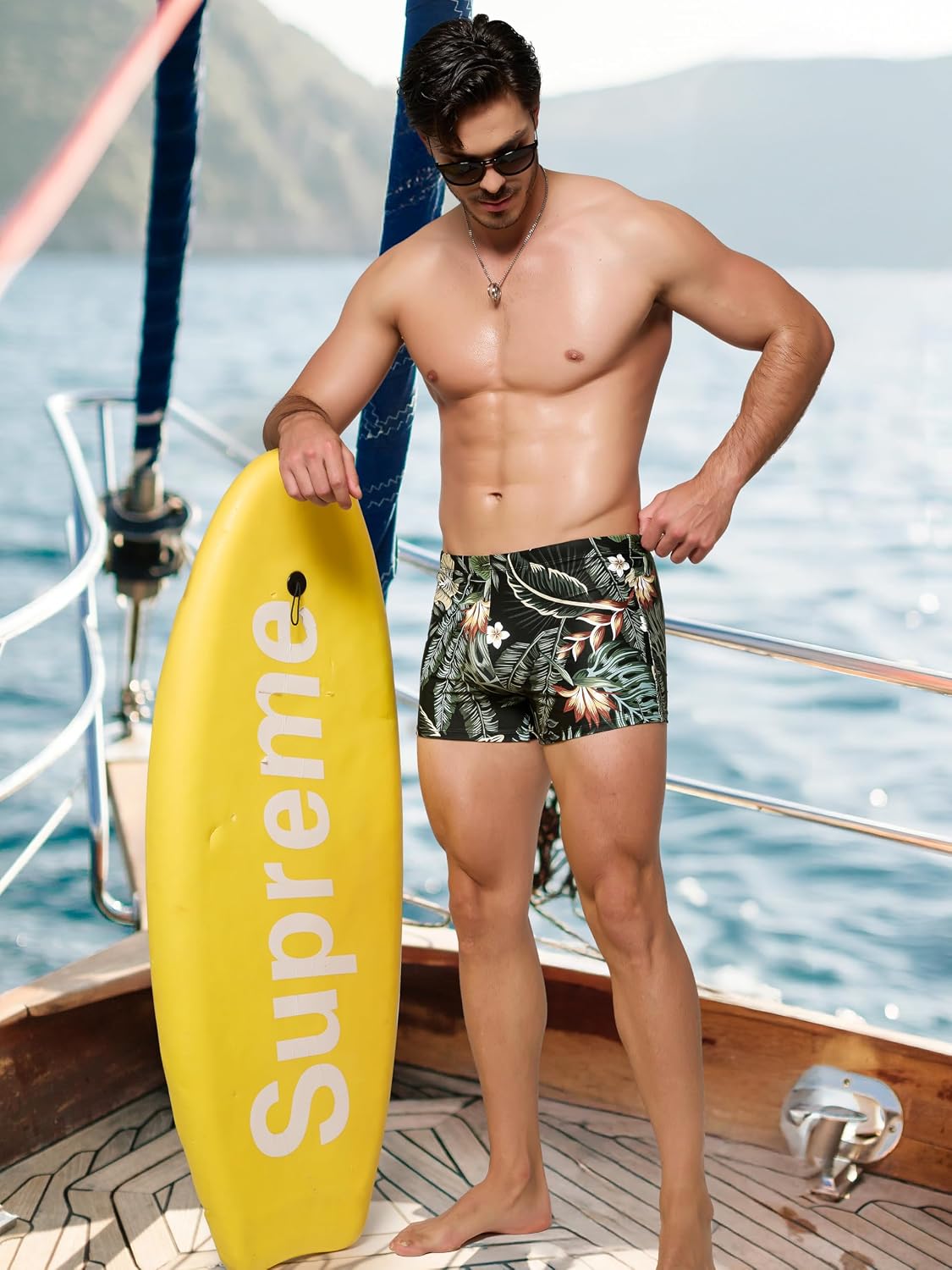 Detalle de Arcweg Badehose Herren Eng Kurz mit Tunnelzug, Polsterung vorne und UV-Schutz – kompakte Schwimmshort für Wasserfreunde