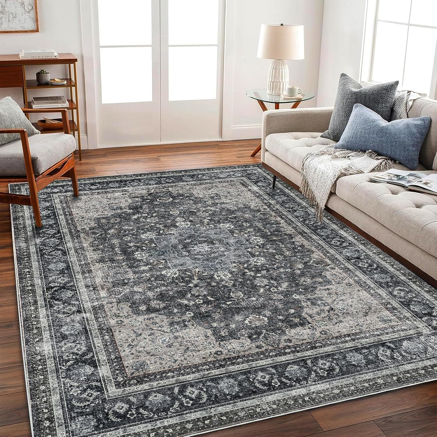 Detalle de CHAMPLANT 8x10 Washable Area Rug in Taupe Vintage Floral