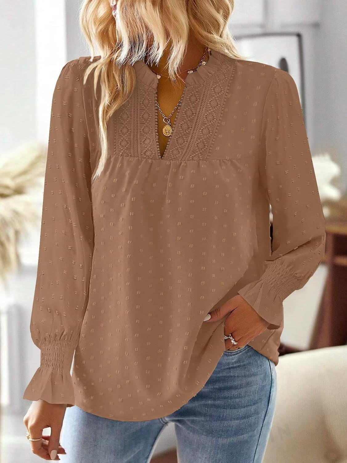 Detalle de TUUHAW Langarmshirt Damen Herbst Boho Top – V-Ausschnitt mit Häkelverzierung, großzügige Passform