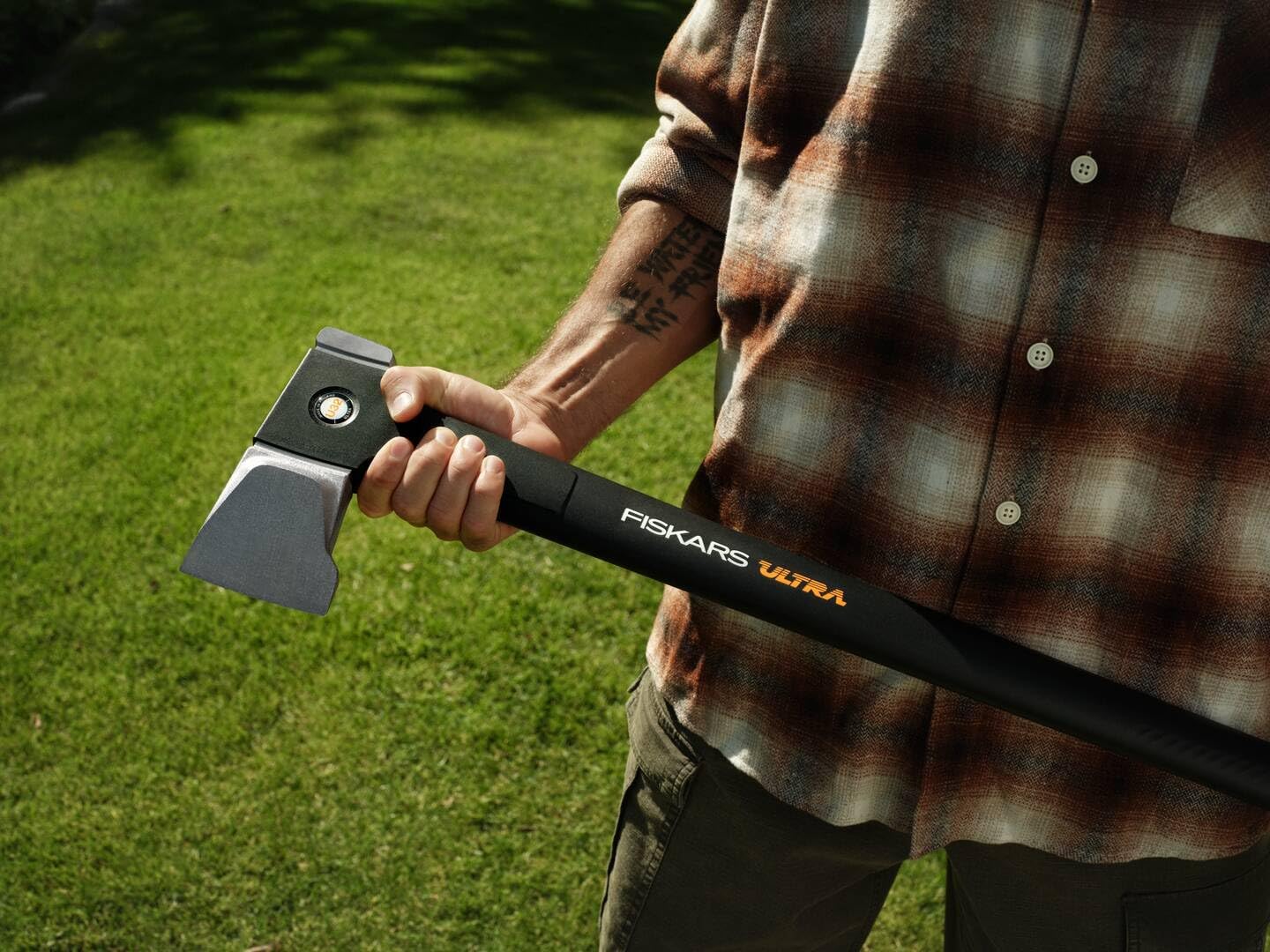 Thumbnail 3 de Fiskars Ultra Spaltaxt U32 (1086011) – kraftvolle Spaltaxt zum Spalten großer Holzstämme